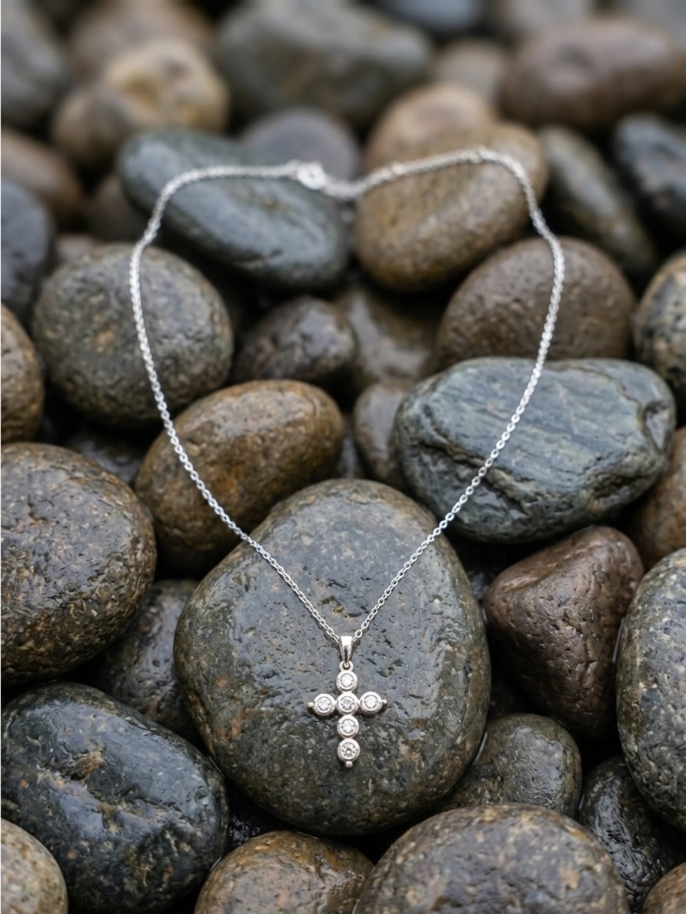 NWOT Sterling Silver and Moissanite Cross Pendant Necklace